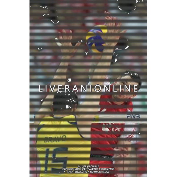 30.06.2011 KATOWICE - SPODEK (KATOWICE,SILESIA POLAND -SPODEK ARENA), SIATKOWKA MEZCZYZN (VOLLEYBALL MEN\'S), LIGA SWIATOWA 2011 - GRUPA B (VOLLEYBALL WORLD LEAGUE 2010 - PREELIMINARY ROUNDPOOL B GAME), MECZ POLSKA - BRAZYLIA (GAME POLAND - BRAZIL) NZ BRAVO (L), ZBIGNIEW BARTMAN (P) FOTO LUKASZ GROCHALA/ CYFRASPORT/NEWSPIX.PL --- Newspix.pl *** Local Caption *** www.newspix.pl mail us: info@newspix.pl call us: 0048 022 23 22 222 --- Polish Picture Agency by Ringier Axel Springer Poland