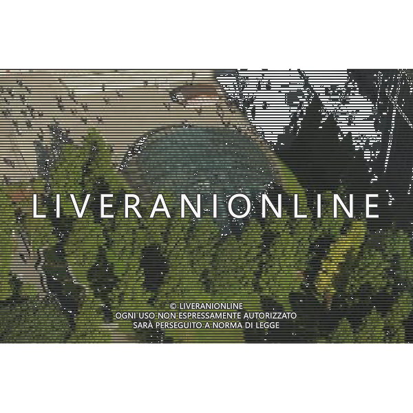 A general view of the Canary Wharf Tube station entrance 29th June 2011 picture by Marc Larkin/Photoshot.