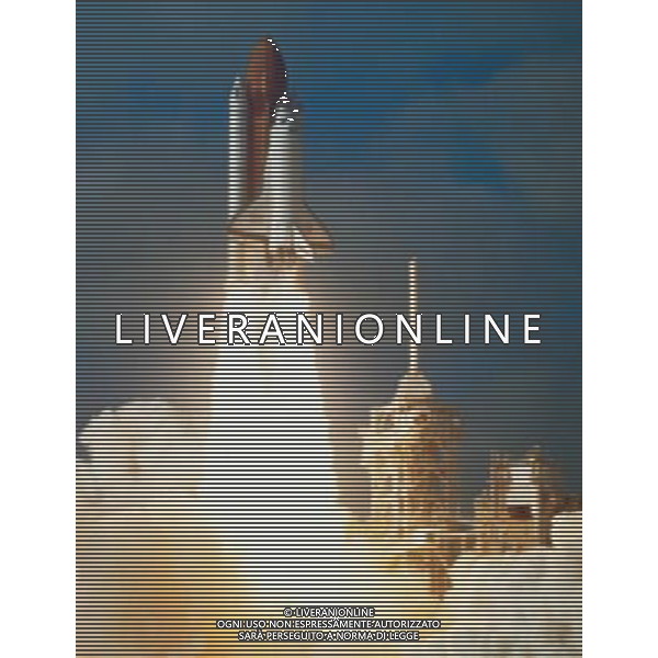 NELLA FOTO SHUTTLE AGENZIA ALDO LIVERANI IFC