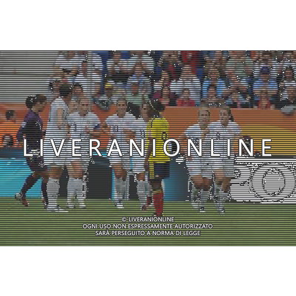(110702) -- SINSHEIM, July 2, 2011 () -- U.S. player Heather O Reilly (1st R) celebrates her goal during the second round Group C match between the United States and Colombia at the 2011 FIFA Women\'s World Cup in Sinsheim, Germany, July 2, 2011. (/Xu Liang) (zw)