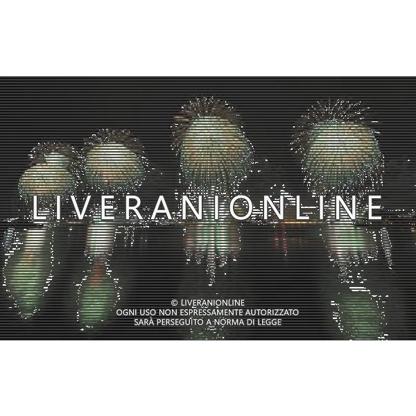 NEW YORK, July 5, 2011 Fireworks display light up the sky over the Hudson River in the celebrations of the U.S. Independence Day in New York July 4, 2011. (/Shen Hong) (zx)