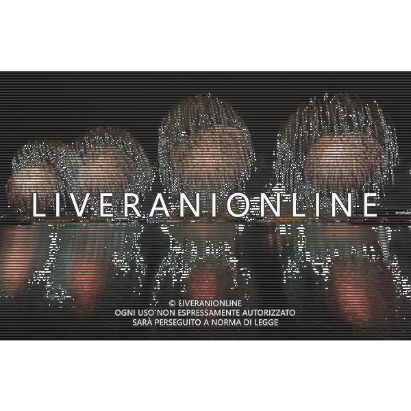 NEW YORK, July 5, 2011 Fireworks display light up the sky over the Hudson River in the celebrations of the U.S. Independence Day in New York July 4, 2011. (/Shen Hong) (zx)