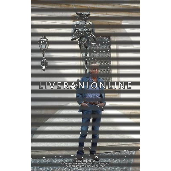 MILANO 5/7/2011 PALAZZO REALE MOSTRA DELL SCULTORE NAG ARNOLDI NELLA FOTO IL MAESTRO NAG ARNOLDI FOTO ROMANO/AG ALDO LIVERANI