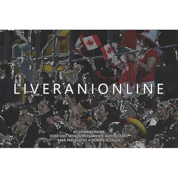 (110706) -- DRESDEN, July 6, 2011 () -- Fans react when the power is off during the Group A third round match between Canada and Nigeria at the 2011 FIFA Women\'s World Cup at the Rudolf-Harbig-Stadion in Dresden, Germany, July 5, 2011. (/Ding Xu)