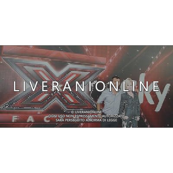 MILANO 06/07/2011 PIAZZA DEL CANNONE PRESENTAZIONE DELLA NUOVA EDIZIONE DI \'XFACTOR\' NELLA FOTO IL NUOVO CONDUTTORE DI XFACTOR ALESSANDRO CATTELAN PH.FIOCHI/ALDO LIVERANI