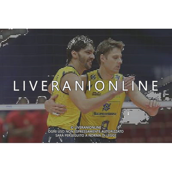 06.07.2011 GDANSK-SOPOT;ENERGO ARENA (GDANSK-SOPOT POLAND -ENERGO ARENA), SIATKOWKA MEZCZYZN (VOLLEYBALL MEN\'S), LIGA SWIATOWA 2011 - FINALY GRUPA F ( VOLLEYBALL WORLD LEAGUE 2011 - FINALS POOL F), MECZ BRAZYLIA- KUBA (GAME BRAZIL-CUBA) NZ GIBA (L), ENDRES MURILLO (P) FOTO LUKASZ GROCHALA/ CYFRASPORT / NEWSPIX.PL --- Newspix.pl *** Local Caption *** www.newspix.pl mail us: info@newspix.pl call us: 0048 022 23 22 222 --- Polish Picture Agency by Ringier Axel Springer Poland