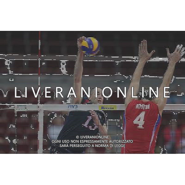 06.07.2011 GDANSK-SOPOT;ENERGO ARENA (GDANSK-SOPOT POLAND -ENERGO ARENA), SIATKOWKA MEZCZYZN (VOLLEYBALL MEN\'S), LIGA SWIATOWA 2011 - FINALY GRUPA F ( VOLLEYBALL WORLD LEAGUE 2011 - FINALS POOL F), MECZ ROSJA - USA (GAME POLAND - USA UNITED STATES OF AMERICA) NZ CLAYTON STANLEY (L), TARAT KHTEI (P) FOTO LUKASZ GROCHALA/ CYFRASPORT/NEWSPIX.PL --- Newspix.pl *** Local Caption *** www.newspix.pl mail us: info@newspix.pl call us: 0048 022 23 22 222 --- Polish Picture Agency by Ringier Axel Springer Poland