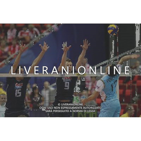 06.07.2011 GDANSK , ERGO ARENA , SIATKOWAK , LIGA SWIATOWA 2011 , FAZA FINALOWA , GRUPA E , MECZ ARGENTYNA - WLOCHY , VOLLEYBALL , FIVB MEN\'S VOLLEUBALL WORLD LEAGUE 2011, FINAL ROUND , POOL E , GAME BETWEEN ARGENTINA - ITALY N/Z: 15- EMANUEL BIRARELLI 9- IVAN ZAYTSEV (ITA) , 12- FEDERICO PEREYRA (ARG) FOTO JAKUB PIASECKI / CYFRASPORT / NEWSPIX.PL --- Newspix.pl *** Local Caption *** www.newspix.pl mail us: info@newspix.pl call us: 0048 022 23 22 222 --- Polish Picture Agency by Ringier Axel Springer Poland