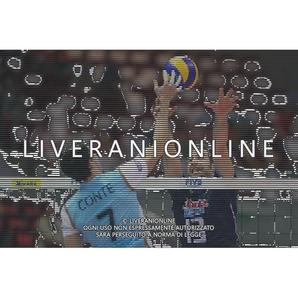 06.07.2011 GDANSK-SOPOT;ENERGO ARENA (GDANSK-SOPOT POLAND -ENERGO ARENA), SIATKOWKA MEZCZYZN (VOLLEYBALL MEN\'S), LIGA SWIATOWA 2011 - FINALY GRUPA E ( VOLLEYBALL WORLD LEAGUE 2011 - FINALS POOL E), MECZ ARGENTYNA-WLOCHY (GAME ARGENTINA-ITALY) NZ FACUNDO CONTE (L), DRAGAN PAVILCA (P) FOTO LUKASZ GROCHALA/ CYFRASPORT / NEWSPIX.PL --- Newspix.pl *** Local Caption *** www.newspix.pl mail us: info@newspix.pl call us: 0048 022 23 22 222 --- Polish Picture Agency by Ringier Axel Springer Poland