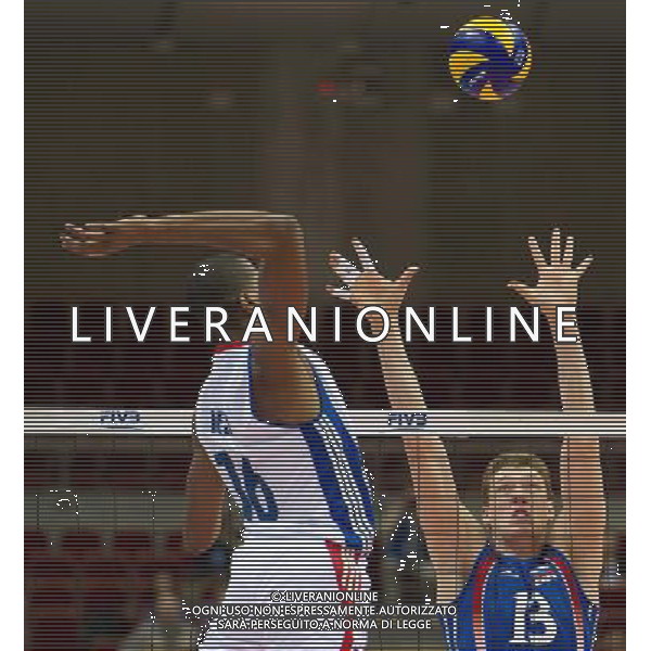 07.07.2011 - Gdansk , ERGO Arena , Siatkowka mezczyzn (Volleyball men\'s) , Finaly Ligi Swiatowej 2011 , FIVB World League Final 2011 , Kuba (biale) - Rosja (niebieskie) N/Z Mesa , Dmitriy Muserskiy Fot. Mariusz Palczynski / Edytor.net / Newspix.pl --- Newspix.pl *** Local Caption *** www.newspix.pl mail us: info@newspix.pl call us: 0048 022 23 22 222 --- Polish Picture Agency by Ringier Axel Springer Poland