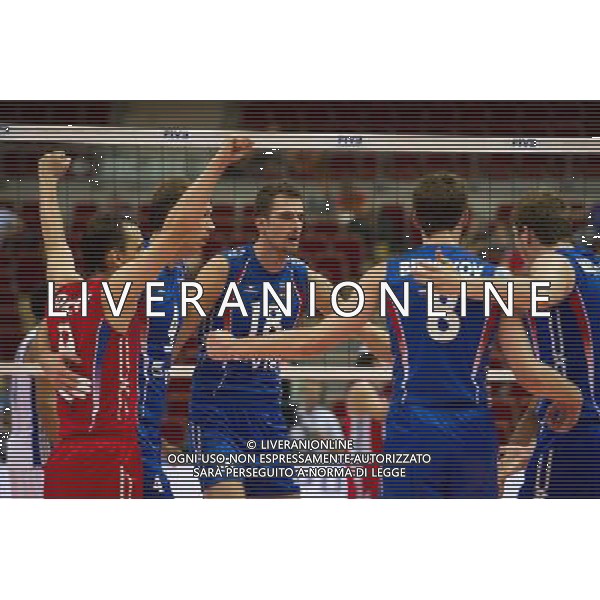 07.07.2011 - Gdansk , ERGO Arena , Siatkowka mezczyzn (Volleyball men\'s) , Finaly Ligi Swiatowej 2011 , FIVB World League Final 2011 , Kuba (biale) - Rosja (niebieskie) N/Z Siatkarze Rosji Fot. Mariusz Palczynski / Edytor.net / Newspix.pl --- Newspix.pl *** Local Caption *** www.newspix.pl mail us: info@newspix.pl call us: 0048 022 23 22 222 --- Polish Picture Agency by Ringier Axel Springer Poland