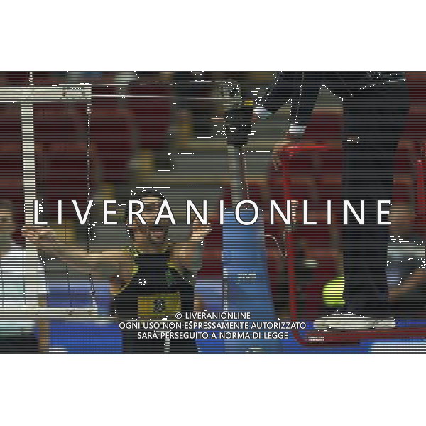 07.07.2011 GDANSK , ERGO ARENA , SIATKOWAK , 06-10.07.2011 LIGA SWIATOWA 2011 , FAZA FINALOWA , GRUPA F , MECZ USA - BRAZYLIA , VOLLEYBALL , FIVB MEN\'S VOLLEUBALL WORLD LEAGUE 2011, FINAL ROUND , POOL F , GAME BETWEEN USA - BRAZIL N/Z: GIBA (BRA) KWESTIONUJE DECYZJA SEDZIEGO FOTO JAKUB PIASECKI / CYFRASPORT / NEWSPIX.PL --- Newspix.pl *** Local Caption *** www.newspix.pl mail us: info@newspix.pl call us: 0048 022 23 22 222 --- Polish Picture Agency by Ringier Axel Springer Poland
