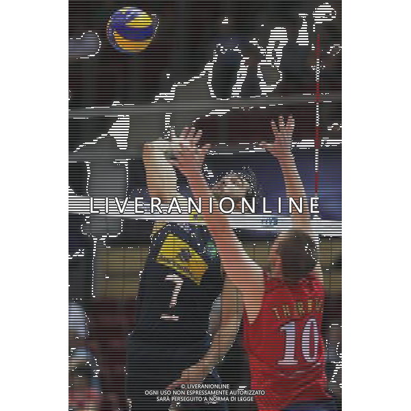 07.07.2011 GDANSK-SOPOT;ENERGO ARENA (GDANSK-SOPOT POLAND -ENERGO ARENA), SIATKOWKA MEZCZYZN (VOLLEYBALL MEN\'S), LIGA SWIATOWA 2011 - FINALY GRUPA E ( VOLLEYBALL WORLD LEAGUE 2011 - FINALS POOL F), MECZ USA-BRAZYLIA (GAME USA UNITED STATES OF AMERICA-BRAZIL) NZ GIBA (L), BRIAN THORTON (P) FOTO LUKASZ GROCHALA/ CYFRASPORT / NEWSPIX.PL --- Newspix.pl *** Local Caption *** www.newspix.pl mail us: info@newspix.pl call us: 0048 022 23 22 222 --- Polish Picture Agency by Ringier Axel Springer Poland