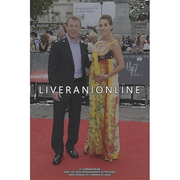Guy Ritchie (L) and Jacqui Ainsley arrive at the World Premiere of \'Harry Potter And The Deathly Hallows Part 2\' in Trafalgar Square on July 7, 2011 in London, England.