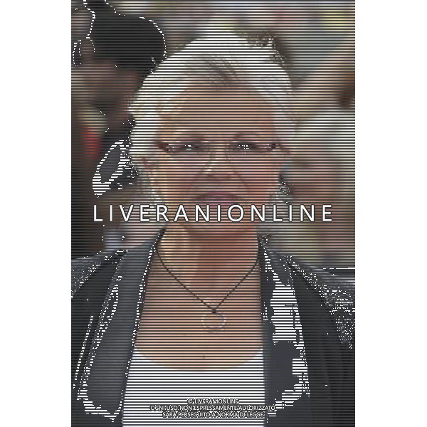 Julie Walters arrives at the World Premiere of \'Harry Potter And The Deathly Hallows Part 2\' in Trafalgar Square on July 7, 2011 in London, England.