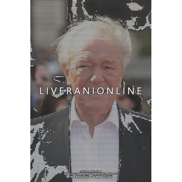 Actor Michael Gambon arrives at the World Premiere of \'Harry Potter And The Deathly Hallows Part 2\' in Trafalgar Square on July 7, 2011 in London, England.
