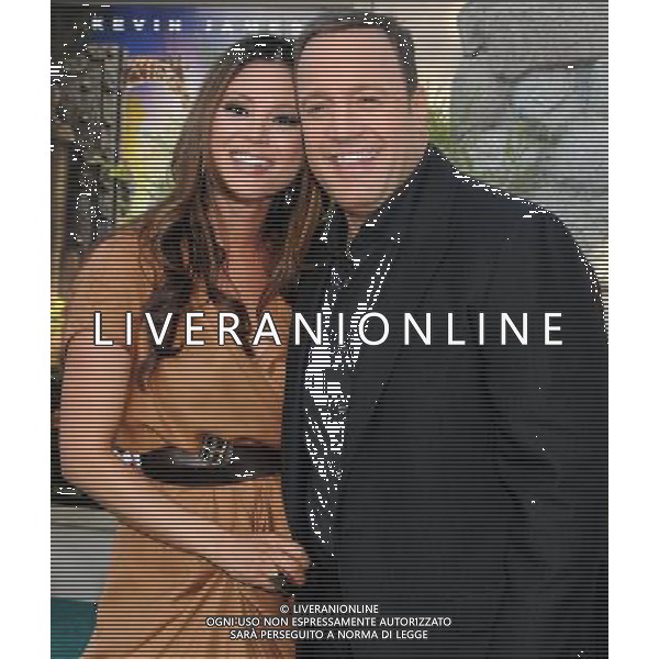 Kevin James and wife Steffiana De La Cruz Photo by Gilbert Flores \'Zookeeper\' Los Angeles Premiere at the Regency Village Theatre July 6, 2011 - Westwood, California