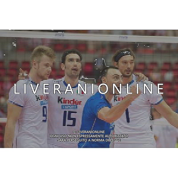 07.07.2011 - Gdansk , ERGO Arena , Siatkowka mezczyzn (Volleyball men\'s) , Finaly Ligi Swiatowej 2011 , FIVB World League Final 2011 , Wlochy (biale) - Bulgaria (czarne) N/Z Siatkarze Wloch Fot. Mariusz Palczynski / Edytor.net / NEWSPIX.PL --- Newspix.pl *** Local Caption *** www.newspix.pl mail us: info@newspix.pl call us: 0048 022 23 22 222 --- Polish Picture Agency by Ringier Axel Springer Poland