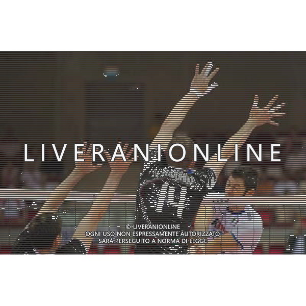 07.07.2011 - Gdansk , ERGO Arena , Siatkowka mezczyzn (Volleyball men\'s) , Finaly Ligi Swiatowej 2011 , FIVB World League Final 2011 , Wlochy (biale) - Bulgaria (czarne) N/Z Teodor Aleksiev , Emanuele Birarelli Fot. Mariusz Palczynski / Edytor.net / NEWSPIX.PL --- Newspix.pl *** Local Caption *** www.newspix.pl mail us: info@newspix.pl call us: 0048 022 23 22 222 --- Polish Picture Agency by Ringier Axel Springer Poland