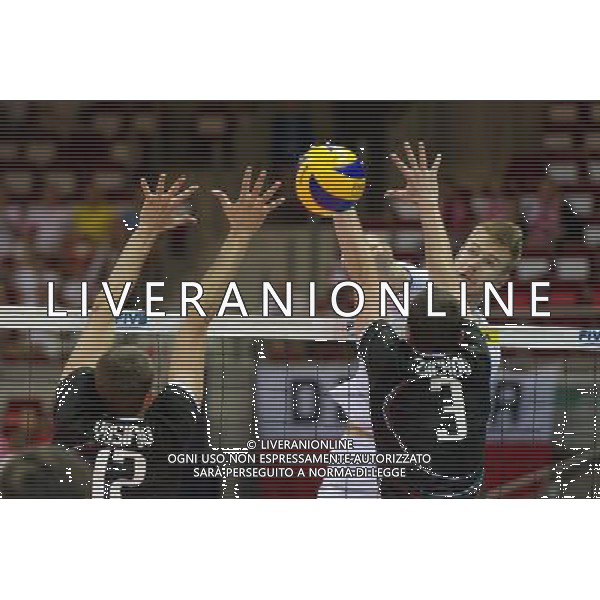 07.07.2011 - Gdansk , ERGO Arena , Siatkowka mezczyzn (Volleyball men\'s) , Finaly Ligi Swiatowej 2011 , FIVB World League Final 2011 , Wlochy (biale) - Bulgaria (czarne) N/Z Viktor Yosifov , Andrey Zhekov , Ivan Zaytsev Fot. Mariusz Palczynski / Edytor.net / NEWSPIX.PL --- Newspix.pl *** Local Caption *** www.newspix.pl mail us: info@newspix.pl call us: 0048 022 23 22 222 --- Polish Picture Agency by Ringier Axel Springer Poland