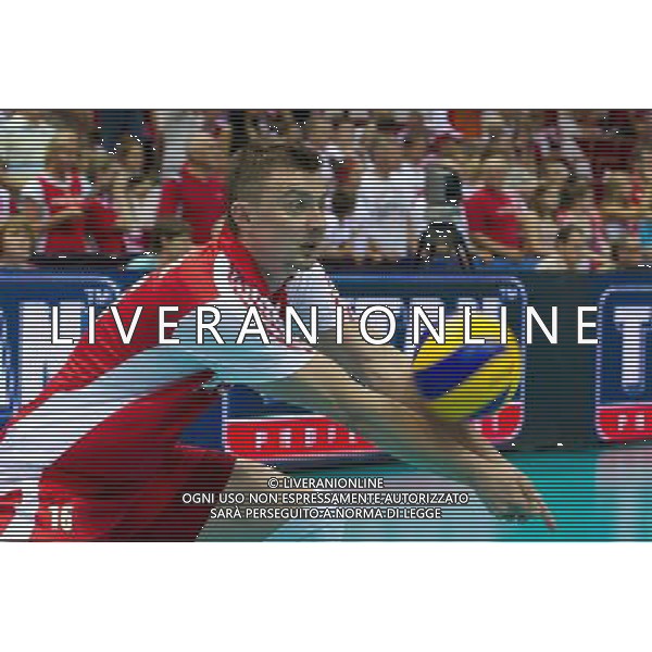 09.07.2011 - Gdansk , ERGO Arena , Siatkowka mezczyzn (Volleyball men\'s) , Finaly Ligi Swiatowej 2011 , FIVB World League Final 2011 , Mecz polfinalowy Polska (biale) - Rosja (niebieskie) N/Z Krzysztof Ignaczak Fot. Mariusz Palczynski / Edytor.net / Newspix.pl --- Newspix.pl *** Local Caption *** www.newspix.pl mail us: info@newspix.pl call us: 0048 022 23 22 222 --- Polish Picture Agency by Ringier Axel Springer Poland