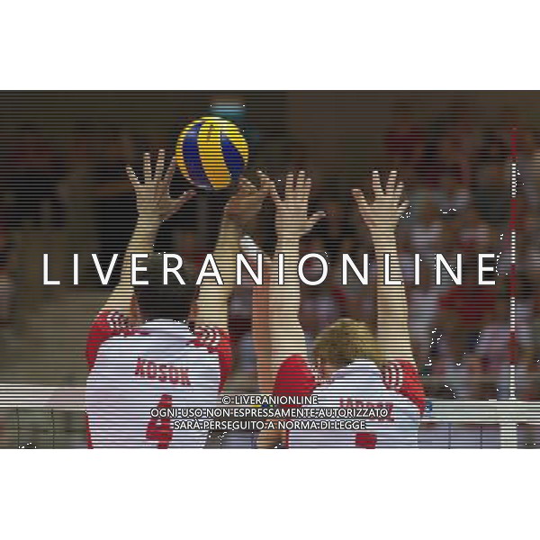 09.07.2011 - Gdansk , ERGO Arena , Siatkowka mezczyzn (Volleyball men\'s) , Finaly Ligi Swiatowej 2011 , FIVB World League Final 2011 , Mecz polfinalowy Polska (biale) - Rosja (niebieskie) N/Z Grzegorz Kosok , Jakub Jarosz Fot. Mariusz Palczynski / Edytor.net / Newspix.pl --- Newspix.pl *** Local Caption *** www.newspix.pl mail us: info@newspix.pl call us: 0048 022 23 22 222 --- Polish Picture Agency by Ringier Axel Springer Poland