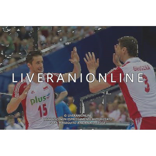 09.07.2011 - Gdansk , ERGO Arena , Siatkowka mezczyzn (Volleyball men\'s) , Finaly Ligi Swiatowej 2011 , FIVB World League Final 2011 , Mecz polfinalowy Polska (biale) - Rosja (niebieskie) N/Z Lukasz Zygadlo , Piotr Gruszka Fot. Mariusz Palczynski / Edytor.net / Newspix.pl --- Newspix.pl *** Local Caption *** www.newspix.pl mail us: info@newspix.pl call us: 0048 022 23 22 222 --- Polish Picture Agency by Ringier Axel Springer Poland