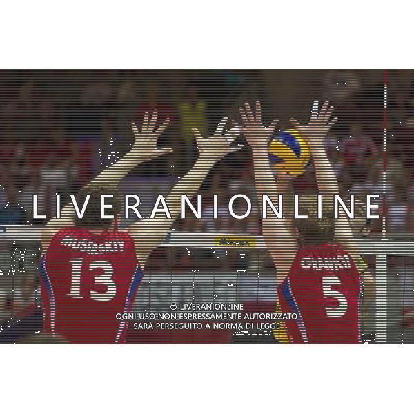 10.07.2011 - Gdansk , ERGO Arena , Siatkowka mezczyzn (Volleyball men\'s) , Finaly Ligi Swiatowej 2011 , FIVB World League Final 2011 , Final Brazylia (zolte) - Rosja (czerwone) N/Z Dmitriy Muserskiy , Giba Fot. Mariusz Palczynski / Edytor.net / Newspix.pl --- Newspix.pl *** Local Caption *** www.newspix.pl mail us: info@newspix.pl call us: 0048 022 23 22 222 --- Polish Picture Agency by Ringier Axel Springer Poland