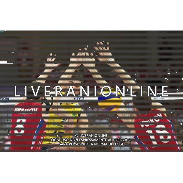 10.07.2011 - Gdansk , ERGO Arena , Siatkowka mezczyzn (Volleyball men\'s) , Finaly Ligi Swiatowej 2011 , FIVB World League Final 2011 , Final Brazylia (zolte) - Rosja (czerwone) N/Z Denis Biriukov , Lucas Saatkamp , Alexander Volkov Fot. Mariusz Palczynski / Edytor.net / Newspix.pl --- Newspix.pl *** Local Caption *** www.newspix.pl mail us: info@newspix.pl call us: 0048 022 23 22 222 --- Polish Picture Agency by Ringier Axel Springer Poland