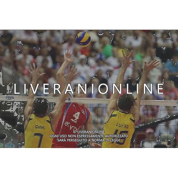 09.07.2011 GDANSK , ERGO ARENA , SIATKOWAK , 06-10.07.2011 LIGA SWIATOWA 2011 , FAZA FINALOWA , MECZ FINALOWY, MECZ BRAZYLIA - ROSJA , VOLLEYBALL , FIVB MEN\'S VOLLEUBALL WORLD LEAGUE 2011, FINAL ROUND , THE FINAL MATCH , GOLD MEDAL GAME , GAME BETWEEN BRAZIL - RUSSIA N/Z: 7- GIBA (BRA) , 4 - TARAS KHTEI CHTEJ (RUS) , 16 LUCAS (BRA) FOTO JAKUB PIASECKI / CYFRASPORT / NEWSPIX.PL --- Newspix.pl *** Local Caption *** www.newspix.pl mail us: info@newspix.pl call us: 0048 022 23 22 222 --- Polish Picture Agency by Ringier Axel Springer Poland