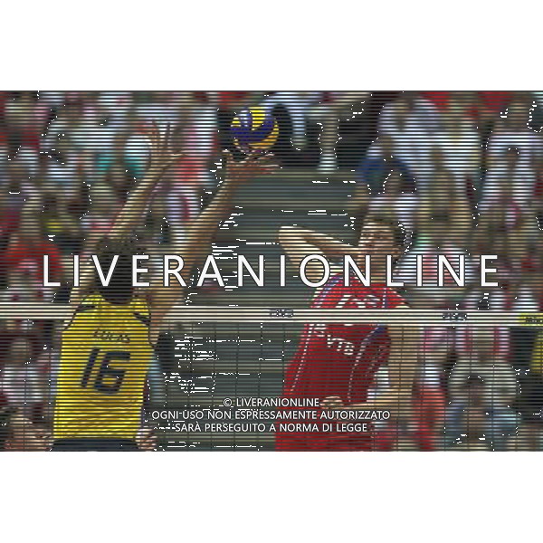 09.07.2011 GDANSK , ERGO ARENA , SIATKOWAK , 06-10.07.2011 LIGA SWIATOWA 2011 , FAZA FINALOWA , MECZ FINALOWY, MECZ BRAZYLIA - ROSJA , VOLLEYBALL , FIVB MEN\'S VOLLEUBALL WORLD LEAGUE 2011, FINAL ROUND , THE FINAL MATCH , GOLD MEDAL GAME , GAME BETWEEN BRAZIL - RUSSIA N/Z: 16 - LUCAS (BRA) , 13 - DMITRIY MUSERSKIY MUSERSKI (RUS) FOTO JAKUB PIASECKI / CYFRASPORT / NEWSPIX.PL --- Newspix.pl *** Local Caption *** www.newspix.pl mail us: info@newspix.pl call us: 0048 022 23 22 222 --- Polish Picture Agency by Ringier Axel Springer Poland