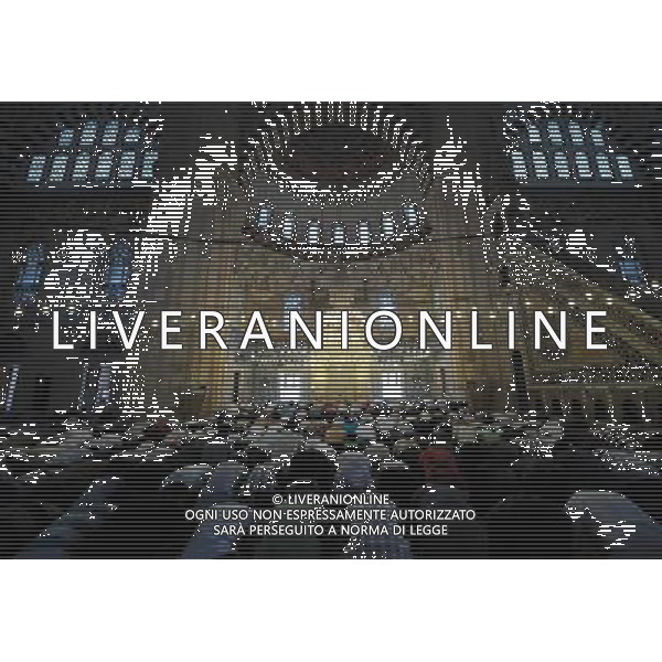 (110709) -- EDIRNE, July 9, 2011 -- Muslims do the Friday prayers at the Selimiye Mosque Complex in Edirne, Turkey, July 9, 2011. The Selimiye Mosque, an Ottoman mosque, was commissioned by Sultan Selim II and was built by architect Mimar Sinan in the 16th century. It was considered to be one of the highest achievements of Islamic architecture. The Selimiye Mosque and its Social Complex entered the List of World Heritage at the 35th session of UNESCO\'s World Heritage Committee in June 2011. Ma Yan) (wjd)