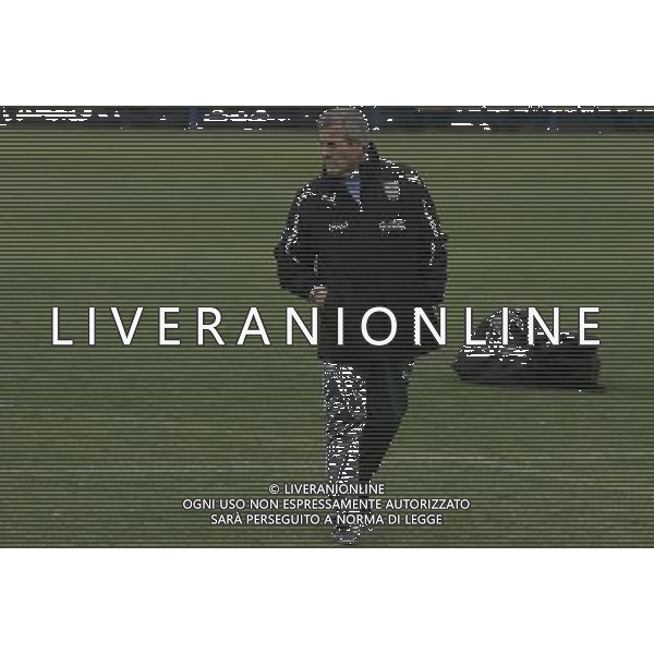 BUENOS AIRES, July 14, 2011 Uruguay\'s national soccer team coach Oscar Tabarez attends a training session in Buenos Aires, capital of Argentina, on July 14, 2011. (/Alberto Raggio) (ce)