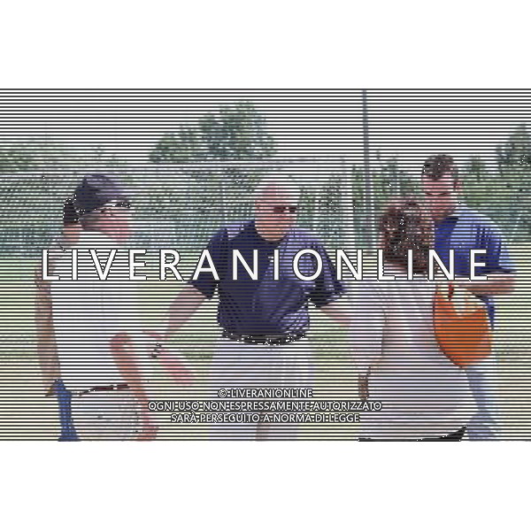 PARMA 16/07/2011 - THOMAS DI BENEDETTO SENIOR ASSISTE ALLA PARTITA DI BASEBALL DEL FIGLIO - NELLA FOTO: IL PATRON DELLA ROMA ASSIEME ALLA PRESIDENTE DEL BASEBALL REGGIO GRAZIELLA CASALI - FOTO FRANCESCA SOLI / AGENZIA ALDO LIVERANI