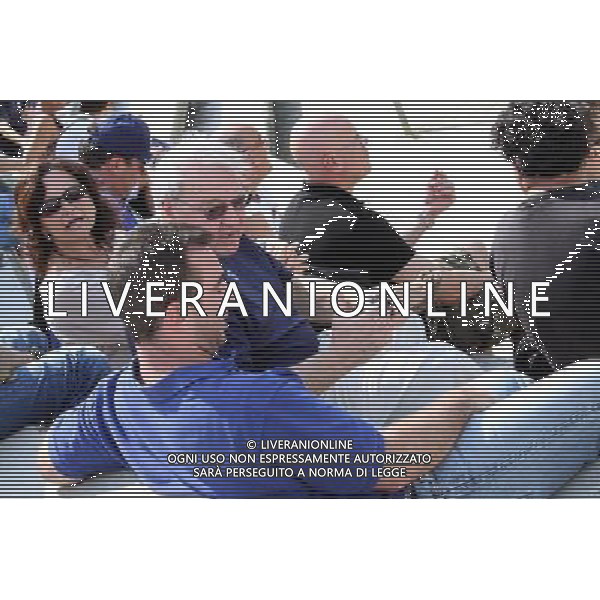 PARMA 16/07/2011 - THOMAS DI BENEDETTO SENIOR ASSISTE ALLA PARTITA DI BASEBALL DEL FIGLIO - NELLA FOTO: IL PATRON DELLA ROMA ASSIEME ALLA PRESIDENTE DEL BASEBALL REGGIO GRAZIELLA CASALI - FOTO FRANCESCA SOLI / AGENZIA ALDO LIVERANI