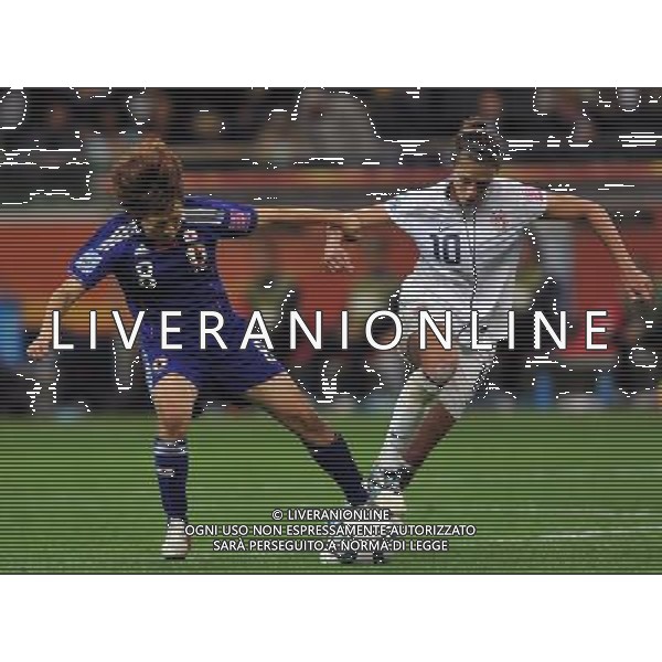 FRANKFURT, July 17, 2011 ()Japan\'s Miyama Aya (L) vies for the ball during the final match between Japan and the United States at the 2011 FIFA Women\'s World Cup in Frankfurt, Germany, July 17, 2011. (/Ma Ning)