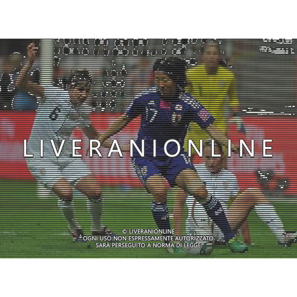 FRANKFURT, July 17, 2011 ()Japan\'s Nagasato Yuki (C) controls the ball during the final match between Japan and the United States at the 2011 FIFA Women\'s World Cup in Frankfurt, Germany, July 17, 2011. (/Ma Ning)