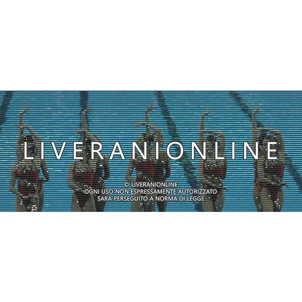 (110719) -- SHANGHAI, July 19, 2011 () -- Russia\'s team compete in the preliminary of the free combination of synchronized swimming event at the 14th FINA World Championships in Shanghai, east China, July 19, 2011. The Russian team ranked first with 97.970 points. (/Li Ming) (zgp)