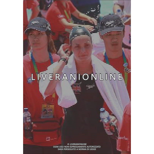 (110719) -- SHANGHAI, July 19, 2011 () -- Britain\'s Keri-Anne Michelle Payne leaves after competing in the women\'s open water 10km race at the 14th FINA World Championships in Shanghai, east China, July 19, 2011. Keri-Anne Michelle Payne grabbed the gold medal with 2:01:58.1.(/Pei Xin) (sqq)