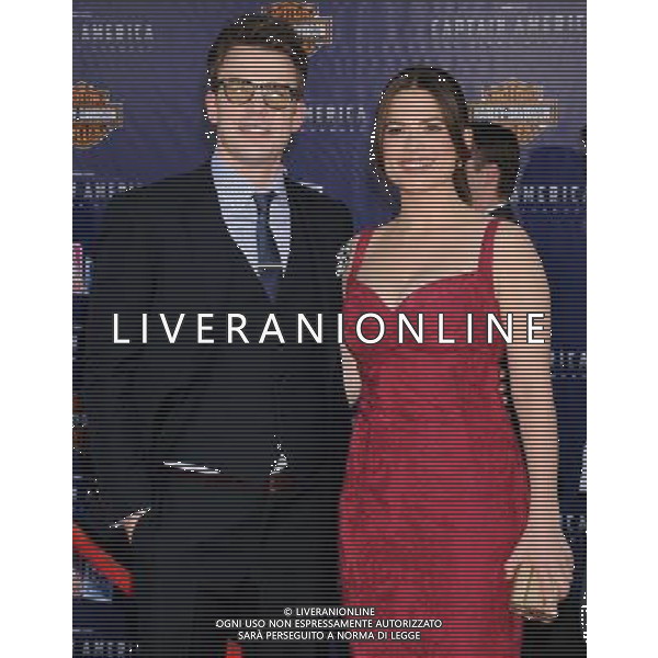 Chris Evans and Hayley Atwell \'Captain America: The First Avenger\' Los Angeles Premiere at the El Captian Theatre July 19, 2011 - Hollywood, California