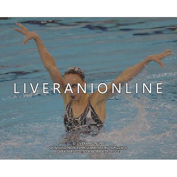 (110720) SHANGHAI, July 20, 2011 () Natalia Ishchenko of Russia competes in the final of the solo free synchronized swimming competition at the 14th FINA World Championships in Shanghai, east China, July 20, 2011. Natalia Ishchenko claimed the title with 98.550 points. (/Yang Zongyou) (zgp)