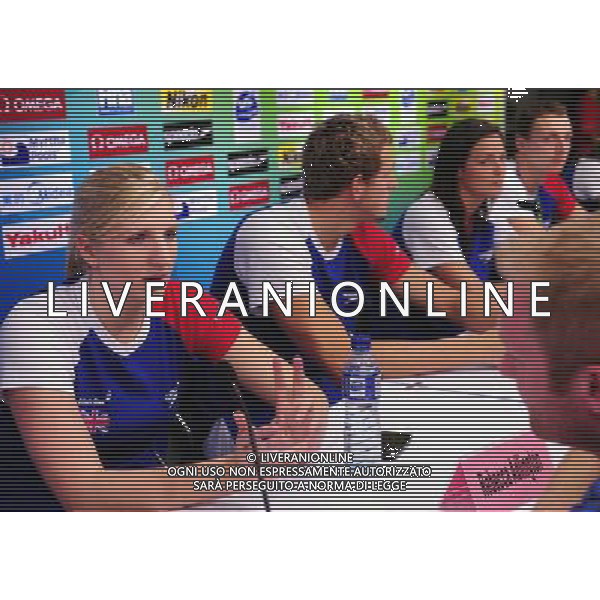 (110721) -- SHANGHAI, July 21, 2011 () -- Britain\'s swimmer Rebecca Adlington (L) receives interview at a press conference held by Britain\'s swimming team during the FINA World Championships in Shanghai, east China, on July 21, 2011. The FINA world championships\' swimming events start on July 24, 2011. (/Yang Zongyou)(zgp)