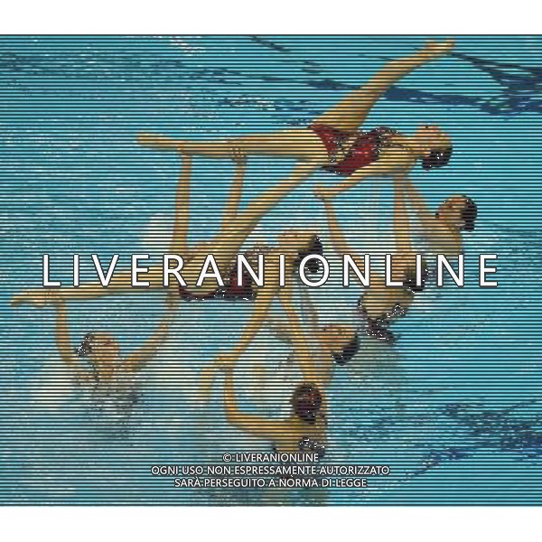 (110721) -- SHANGHAI, July 21, 2011 () -- Swimmers of Russia compete in the synchronized swimming free combination final at the 14th FINA World Championships in Shanghai, east China, July 21, 2011. The Russian team claimed the title with 98.470 points. (/Yang Zongyou) (zgp)