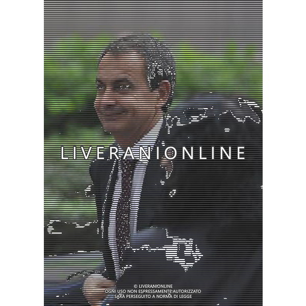 (110721) -- BRUSSELS, July 21, 2011 () ®C Spanish Prime Minister Jose Luis Rodriguez Zapatero arrives at the European Council building in Brussels, capital of Belgium, July 21, 2011. Top eurozone leaders held a summit on Thursday to outline a second bail-out for debt-ridden Greece. (/Yu Yang)(ww)