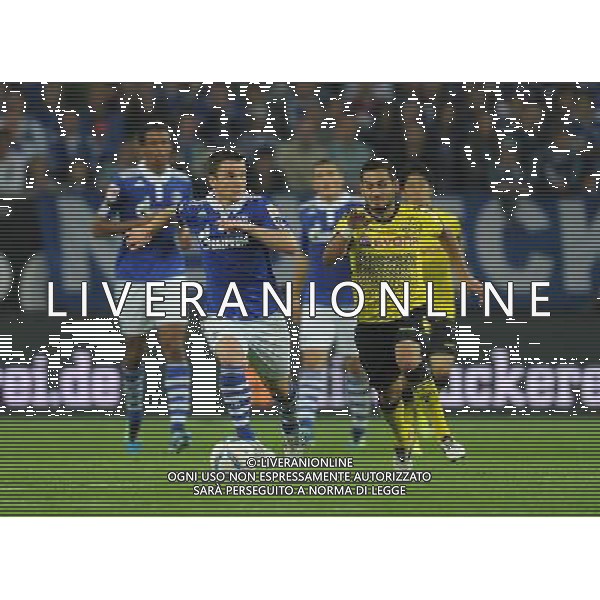 firo : Fußball,Fussball, 23.07.2011 1.BL, 1.Bundesliga, Saison 2011/2012 Supercup 2011, FC SCHALKE 04 - BVB, Borussia Dortmund, 4:3 n.E. Alexander BAUMJOHANN, Schalke, links gegen GÜNDOGAN $worldrightsEs gelten unsere AGB, einsehbar auf www.firosportphoto.de copyright by firo sportphoto: Pfefferackerstr. 2a  45894 G e l s e n k i r c h e n www.firosportphoto.de mail@firosportphoto.de (V o l k s b a n k B o c h u m - W i t t e n ) BLZ.: 430 601 29 Kt. Nr.: 341 117 100 Tel:  0209 - 9304402 Fax:  0209 - 9304443