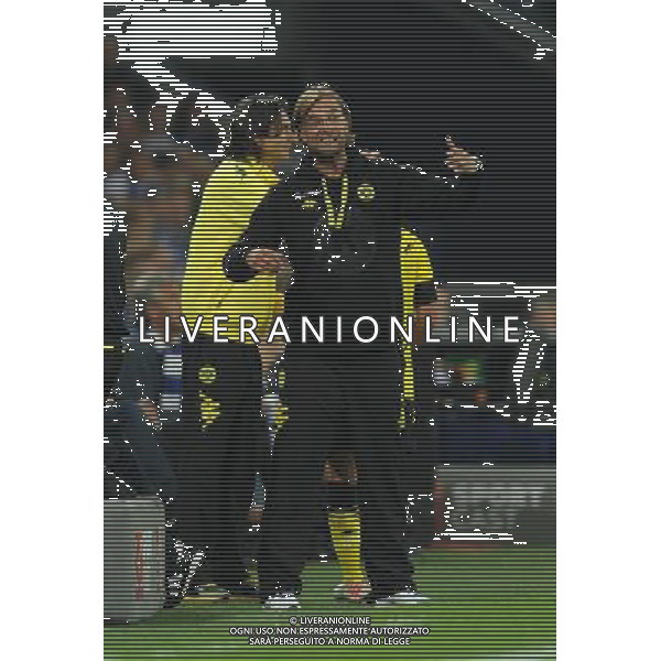 firo : Fußball,Fussball, 23.07.2011 1.BL, 1.Bundesliga, Saison 2011/2012 Supercup 2011, FC SCHALKE 04 - BVB, Borussia Dortmund, 4:3 n.E. Trainer Jürgen KLOPP, BVB, Gestik $worldrightsEs gelten unsere AGB, einsehbar auf www.firosportphoto.de copyright by firo sportphoto: Pfefferackerstr. 2a  45894 G e l s e n k i r c h e n www.firosportphoto.de mail@firosportphoto.de (V o l k s b a n k B o c h u m - W i t t e n ) BLZ.: 430 601 29 Kt. Nr.: 341 117 100 Tel:  0209 - 9304402 Fax:  0209 - 9304443