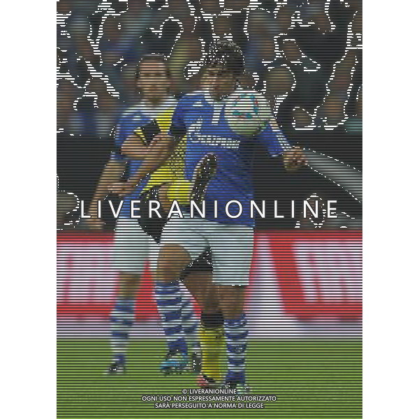 firo : Fußball,Fussball, 23.07.2011 1.BL, 1.Bundesliga, Saison 2011/2012 Supercup 2011, FC SCHALKE 04 - BVB, Borussia Dortmund, 4:3 n.E. RAUL, vorne Schalke gegen GÖTZE $worldrightsEs gelten unsere AGB, einsehbar auf www.firosportphoto.de copyright by firo sportphoto: Pfefferackerstr. 2a  45894 G e l s e n k i r c h e n www.firosportphoto.de mail@firosportphoto.de (V o l k s b a n k B o c h u m - W i t t e n ) BLZ.: 430 601 29 Kt. Nr.: 341 117 100 Tel:  0209 - 9304402 Fax:  0209 - 9304443