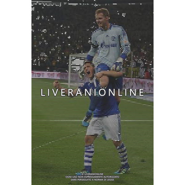 firo Fuvüball,Fussball, 23.07.2011 1..Bundesliga, Saison 2011/2012 3.Liga DFL Supercup Finale Meister gegen Pokalsieger 5:4 FC Schalke - BVB Borussia Dortmund Huckepack Jubel Ralf Fv§hrmann Held des Tages mit Kyriakos Papadopoulos Witz Humor $worldrightsEs gelten unsere AGB, einsehbar auf www.firosportphoto.de copyright by firo sportphoto: Pfefferackerstr. 2a¬† 45894 G e l s e n k i r c h e n www.firosportphoto.de mail@firosportphoto.de (V o l k s b a n k B o c h u m - W i t t e n ) BLZ.: 430 601 29 Kt. Nr.: 341 117 100 Tel:¬† 0209 - 9304402 Fax:¬† 0209 - 9304443