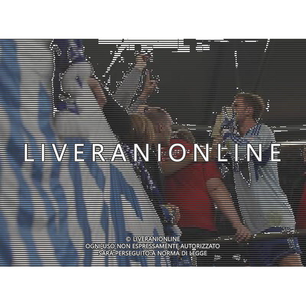 firo Fuvüball,Fussball, 23.07.2011 1..Bundesliga, Saison 2011/2012 3.Liga DFL Supercup Finale Meister gegen Pokalsieger 5:4 FC Schalke - BVB Borussia Dortmund Ralf Fv§hrmann Held des Tages mit bei den Fans in der Kurve Jubel $worldrightsEs gelten unsere AGB, einsehbar auf www.firosportphoto.de copyright by firo sportphoto: Pfefferackerstr. 2a¬† 45894 G e l s e n k i r c h e n www.firosportphoto.de mail@firosportphoto.de (V o l k s b a n k B o c h u m - W i t t e n ) BLZ.: 430 601 29 Kt. Nr.: 341 117 100 Tel:¬† 0209 - 9304402 Fax:¬† 0209 - 9304443