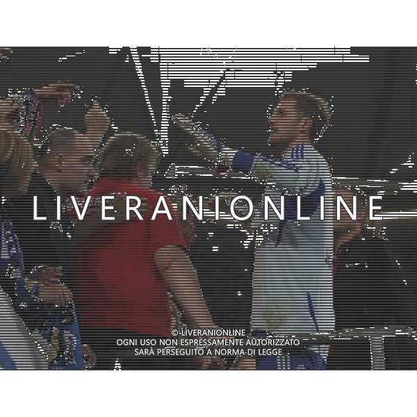 firo Fuvüball,Fussball, 23.07.2011 1..Bundesliga, Saison 2011/2012 3.Liga DFL Supercup Finale Meister gegen Pokalsieger 5:4 FC Schalke - BVB Borussia Dortmund Ralf Fv§hrmann Held des Tages mit bei den Fans in der Kurve Jubel $worldrightsEs gelten unsere AGB, einsehbar auf www.firosportphoto.de copyright by firo sportphoto: Pfefferackerstr. 2a¬† 45894 G e l s e n k i r c h e n www.firosportphoto.de mail@firosportphoto.de (V o l k s b a n k B o c h u m - W i t t e n ) BLZ.: 430 601 29 Kt. Nr.: 341 117 100 Tel:¬† 0209 - 9304402 Fax:¬† 0209 - 9304443